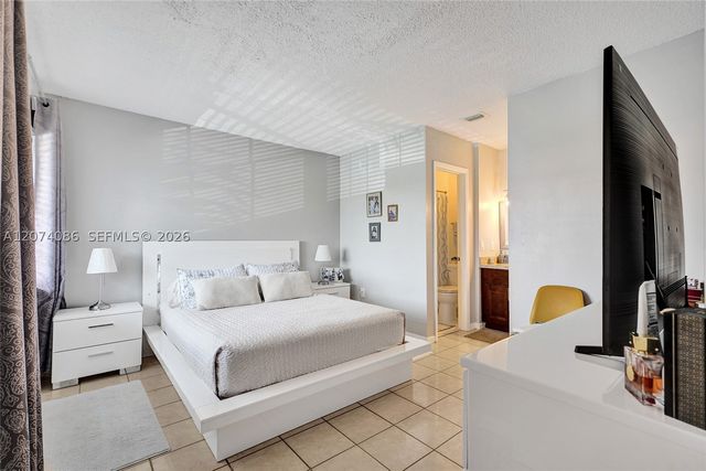 15645 SW 74th Cir Dr 6-5, Miami, FL 33193