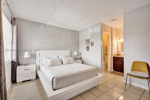 15645 SW 74th Cir Dr 6-5, Miami, FL 33193