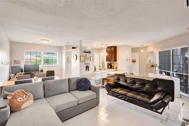 15645 SW 74th Cir Dr 6-5, Miami, FL 33193