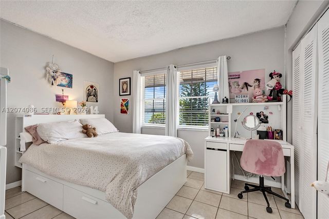 15645 SW 74th Cir Dr 6-5, Miami, FL 33193
