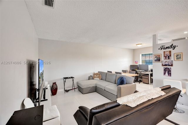 15645 SW 74th Cir Dr 6-5, Miami, FL 33193