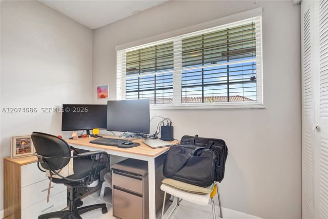 15645 SW 74th Cir Dr 6-5, Miami, FL 33193