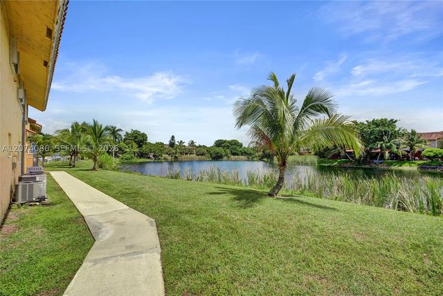 15645 SW 74th Cir Dr 6-5, Miami, FL 33193