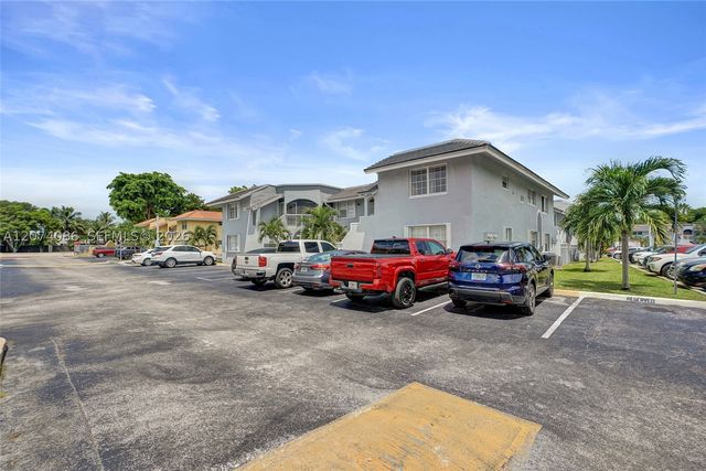 15645 SW 74th Cir Dr 6-5, Miami, FL 33193