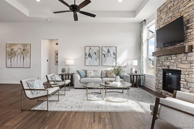 1472 Turner Drive 4, Commerce Twp, MI 48390