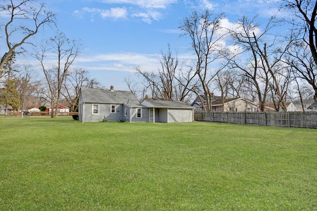 3737 Rose Manor Terrace, Markham, IL 60428