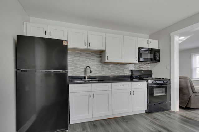 3737 Rose Manor Terrace, Markham, IL 60428