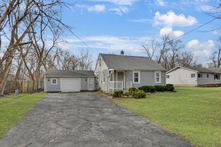 3737 Rose Manor Terrace, Markham, IL 60428