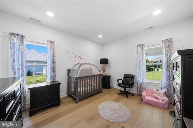8 HOPPYS LN, Cape May Court House, NJ 08210