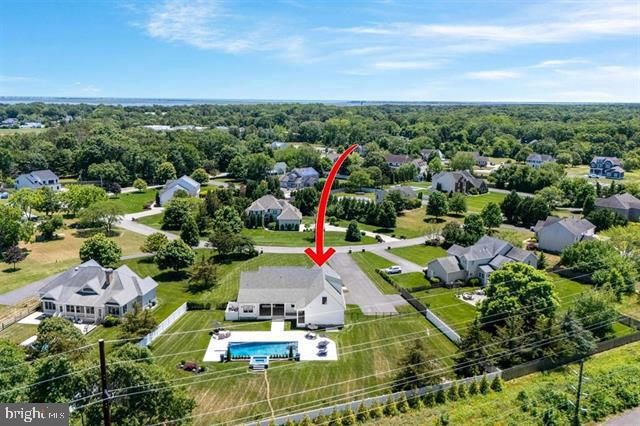 8 HOPPYS LN, Cape May Court House, NJ 08210