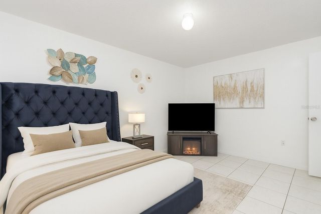 5453 WOOD CROSSING STREET, Orlando, FL 32811