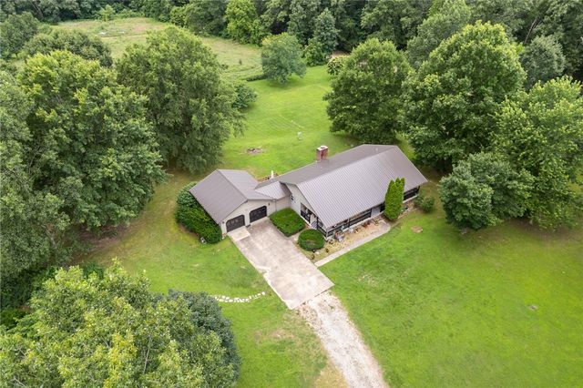 185 Lucky Lane, Harrison, AR 72601
