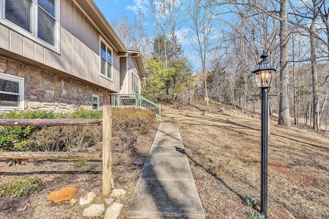 221 Summer CIR, Boones Mill, VA 24065