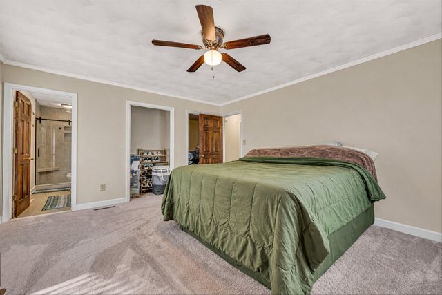 221 Summer CIR, Boones Mill, VA 24065