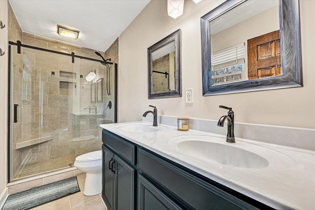 221 Summer CIR, Boones Mill, VA 24065