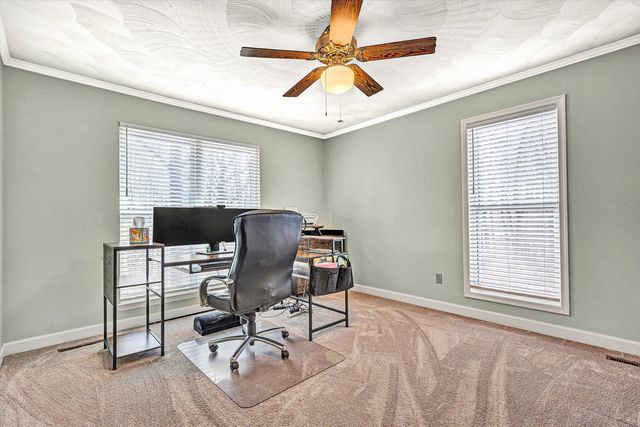 221 Summer CIR, Boones Mill, VA 24065