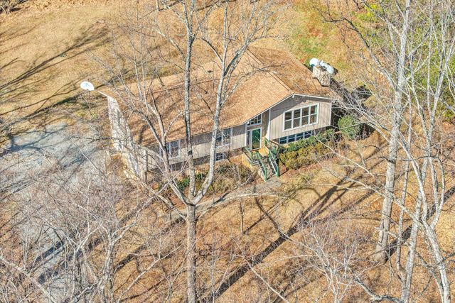 221 Summer CIR, Boones Mill, VA 24065