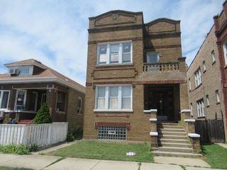 5822 S Sacramento Avenue, Chicago, IL 60629