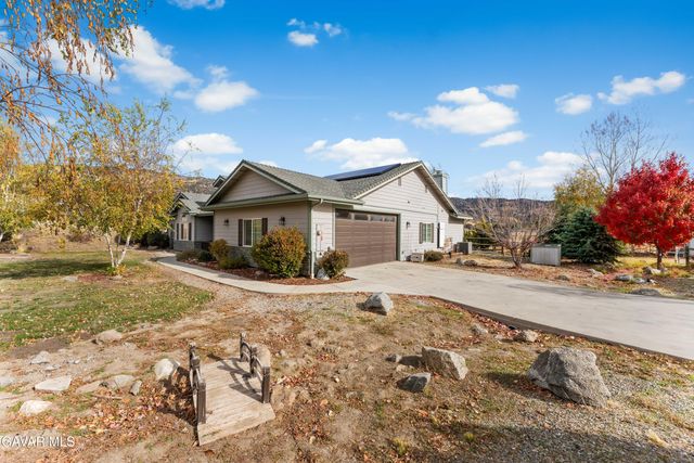23600 Dart Drive, Tehachapi, CA 93561