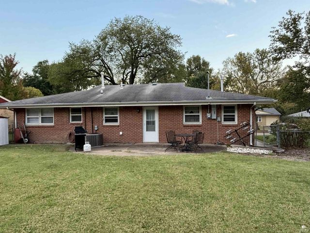 2448 Himes Road, Manhattan, KS 66502