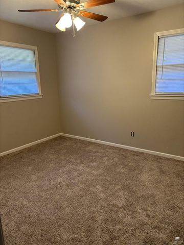 2448 Himes Road, Manhattan, KS 66502