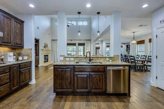 11932 Palisades PKWY, Austin, TX 78732