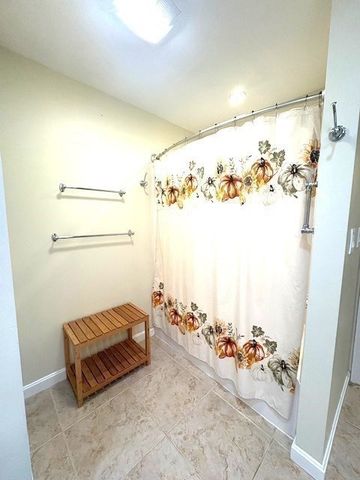 71 Old Amesbury Line Rd, Haverhill, MA 01830