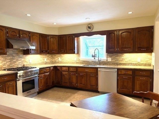 71 Old Amesbury Line Rd, Haverhill, MA 01830