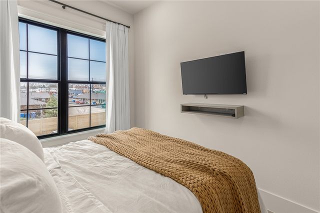 222 SE B Street, Bentonville, AR 72712