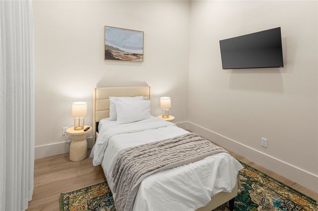 222 SE B Street, Bentonville, AR 72712