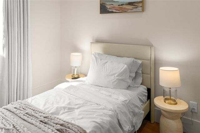 222 SE B Street, Bentonville, AR 72712