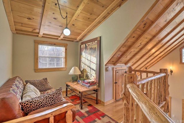 615 Ripplin Shoals, Melbourne, AR 72556