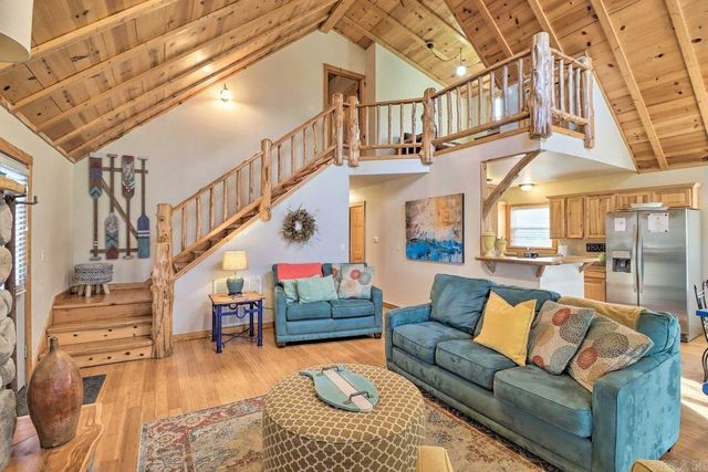 615 Ripplin Shoals, Melbourne, AR 72556