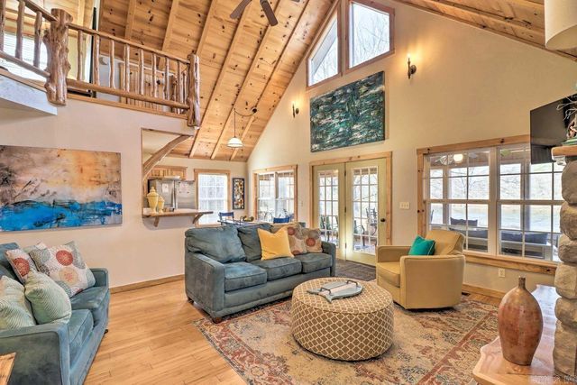 615 Ripplin Shoals, Melbourne, AR 72556