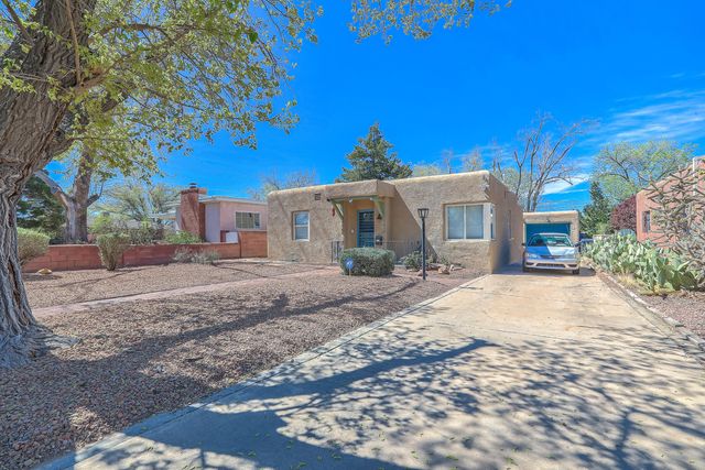 305 Adams Street NE, Albuquerque, NM 87108