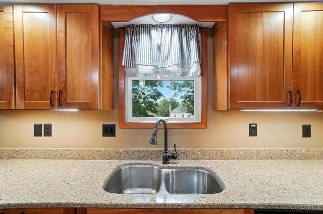 7281 Cinnamon Woods Drive, West Chester, OH 45069
