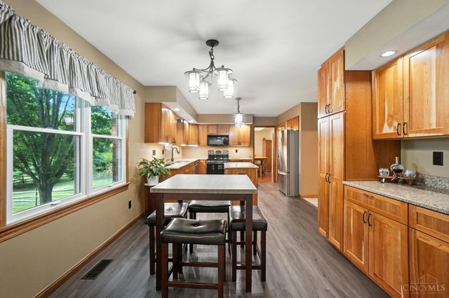7281 Cinnamon Woods Drive, West Chester, OH 45069