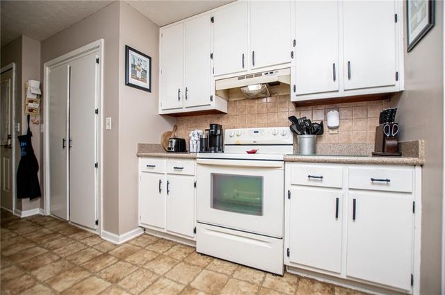 1385 Lakeview Parkway, Villa Rica, GA 30180