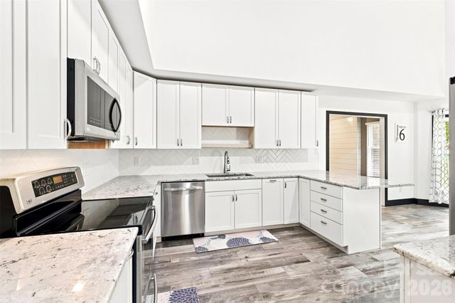 6707 S Providence Road, Waxhaw, NC 28173