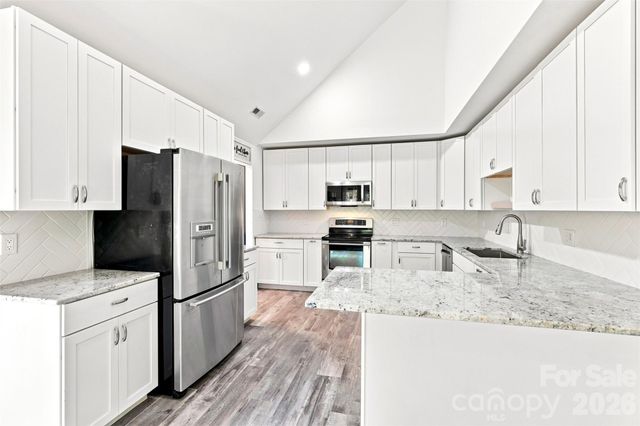 6707 S Providence Road, Waxhaw, NC 28173