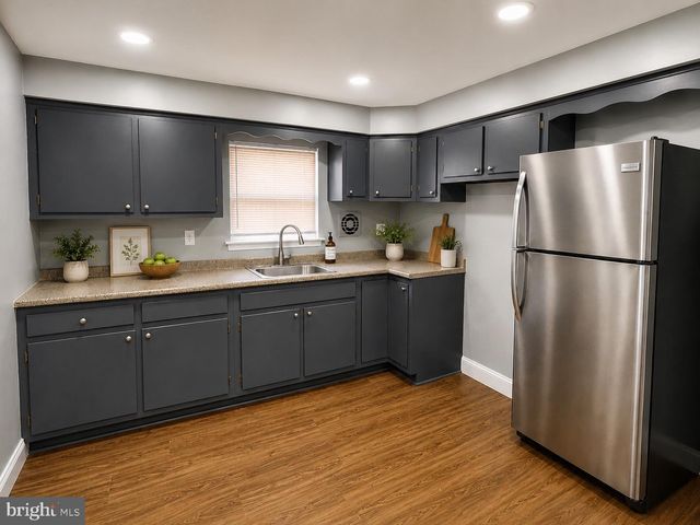 2216 HOFFNAGLE ST, Philadelphia, PA 19152