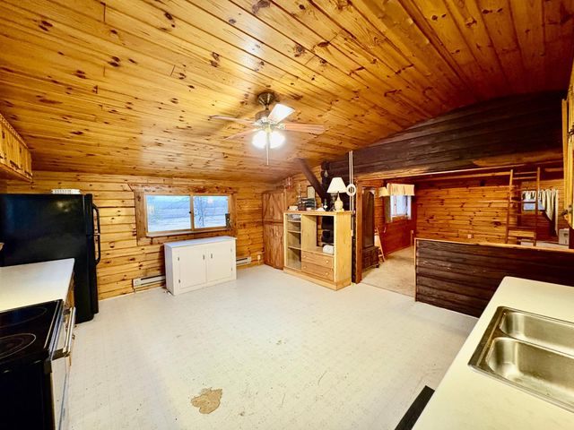 3616 Hay Creek Road SE, Baudette, MN 56623