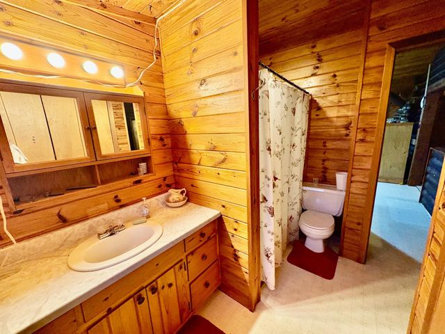 3616 Hay Creek Road SE, Baudette, MN 56623