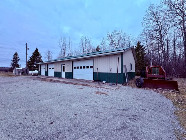 3616 Hay Creek Road SE, Baudette, MN 56623