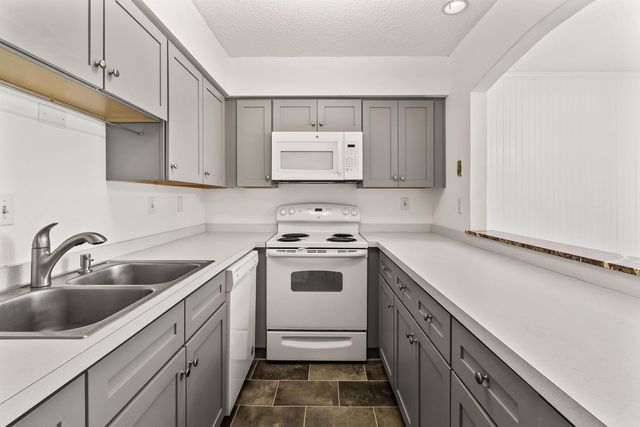 10301 N Kings Hwy Apt 21-6, Myrtle Beach, SC 29572
