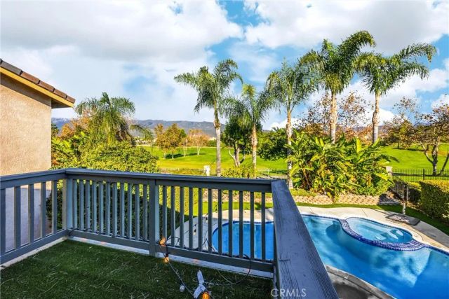 16294 Los Coyotes, Fontana, CA 92336