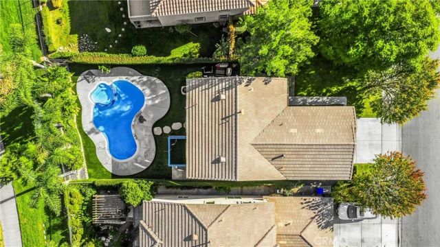 16294 Los Coyotes, Fontana, CA 92336