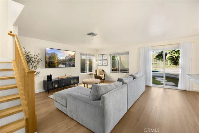 16294 Los Coyotes, Fontana, CA 92336