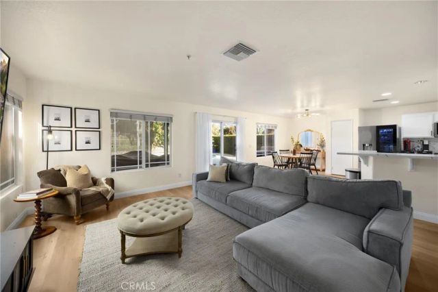 16294 Los Coyotes, Fontana, CA 92336