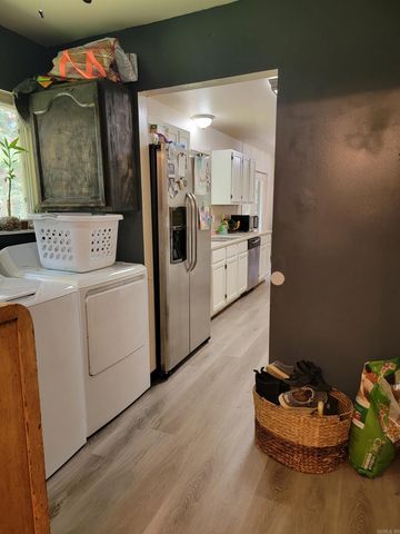 1209 Cole Ave, Mena, AR 71953